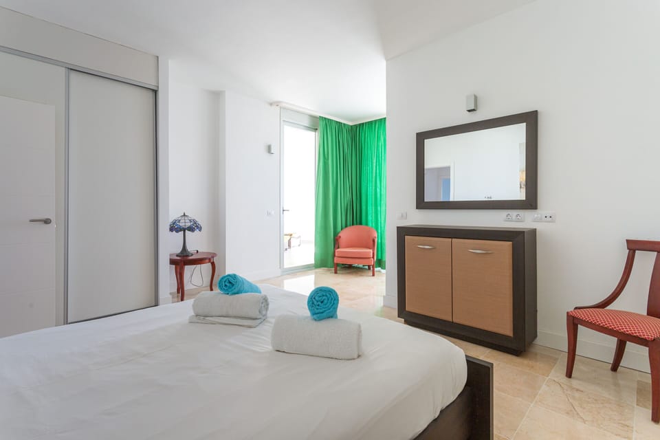 Main room with big comfy double bed