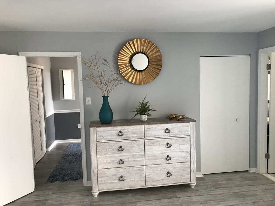 MASTER BEDROOM ENTRANCE