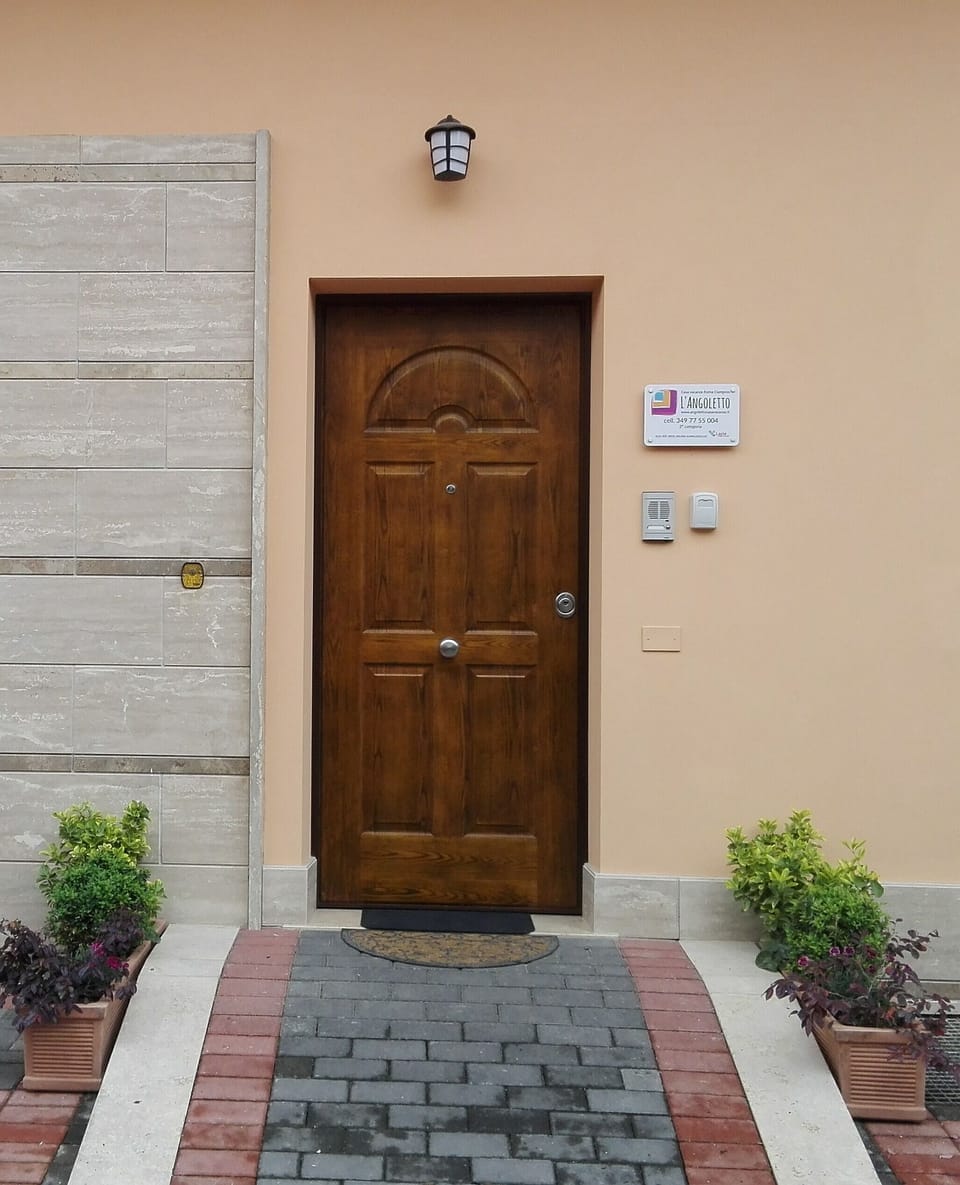 Independent entry
