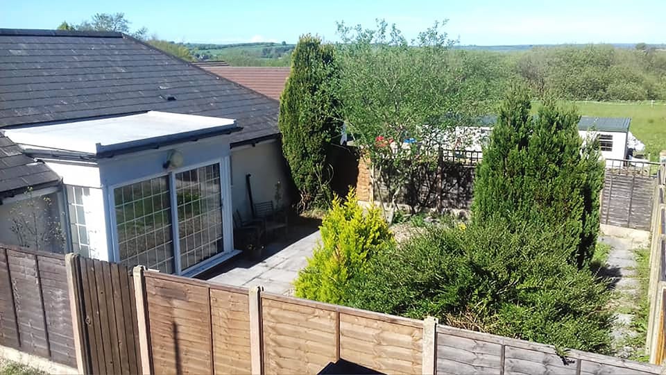 Fully enclosed garden