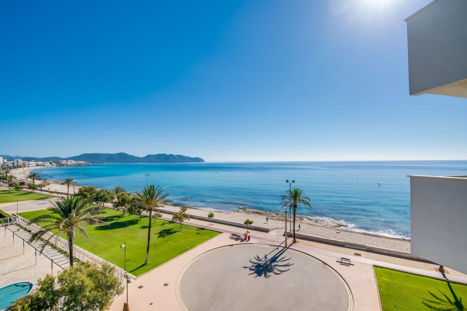 Beach/ocean view