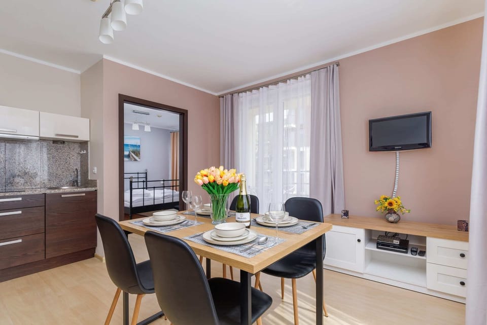 Dining table in the living room. 