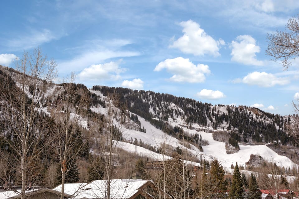 Mountain view of Aspen Mountain from the balcony