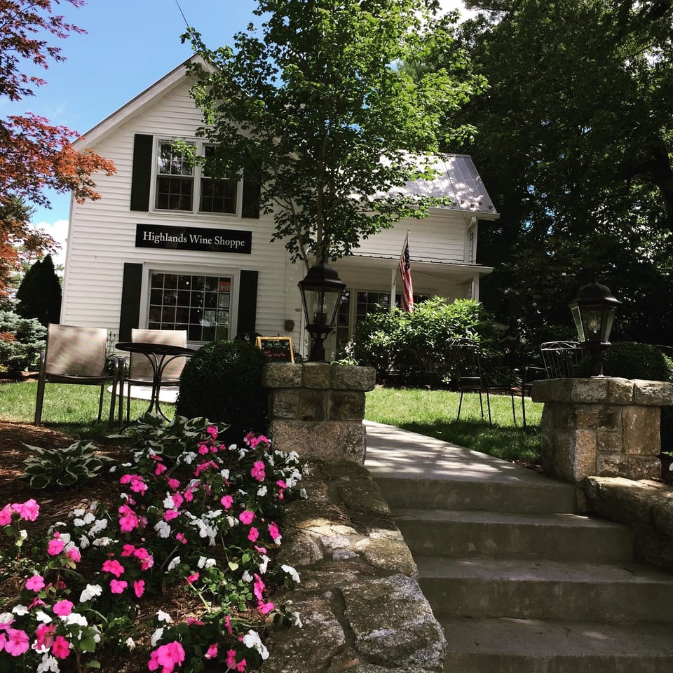 Front of Wine Shoppe