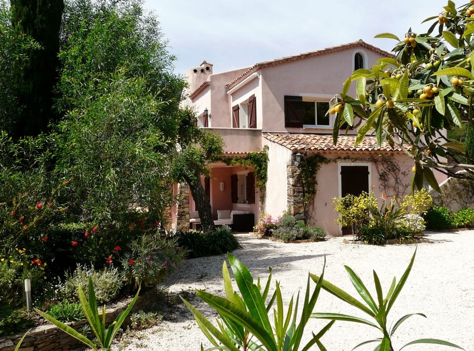 The villa east side