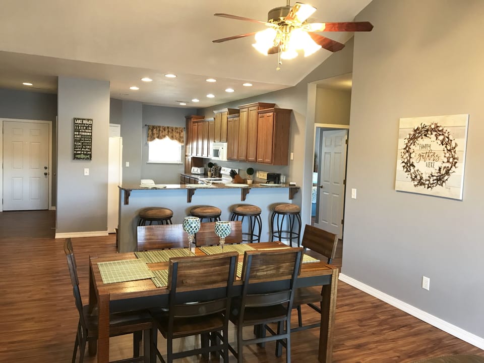 6 person dining table and 4 person breakfast bar 