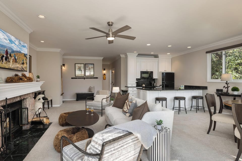 Spacious Living Area