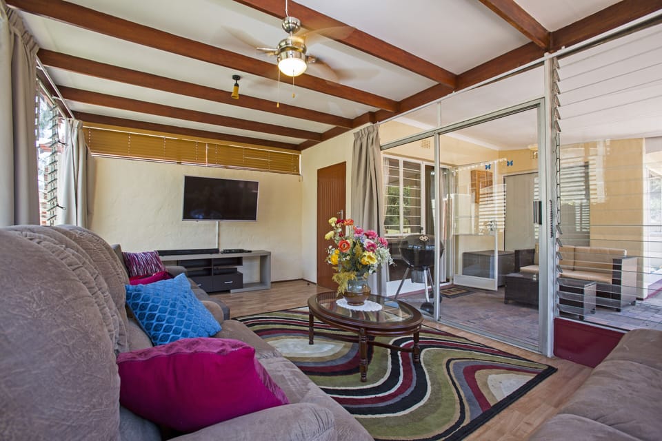 The Lounge Showing TV.