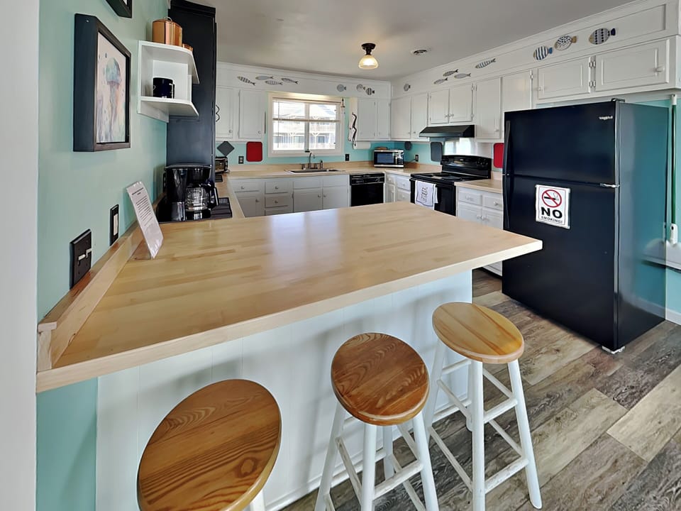 Full Size Kitchen