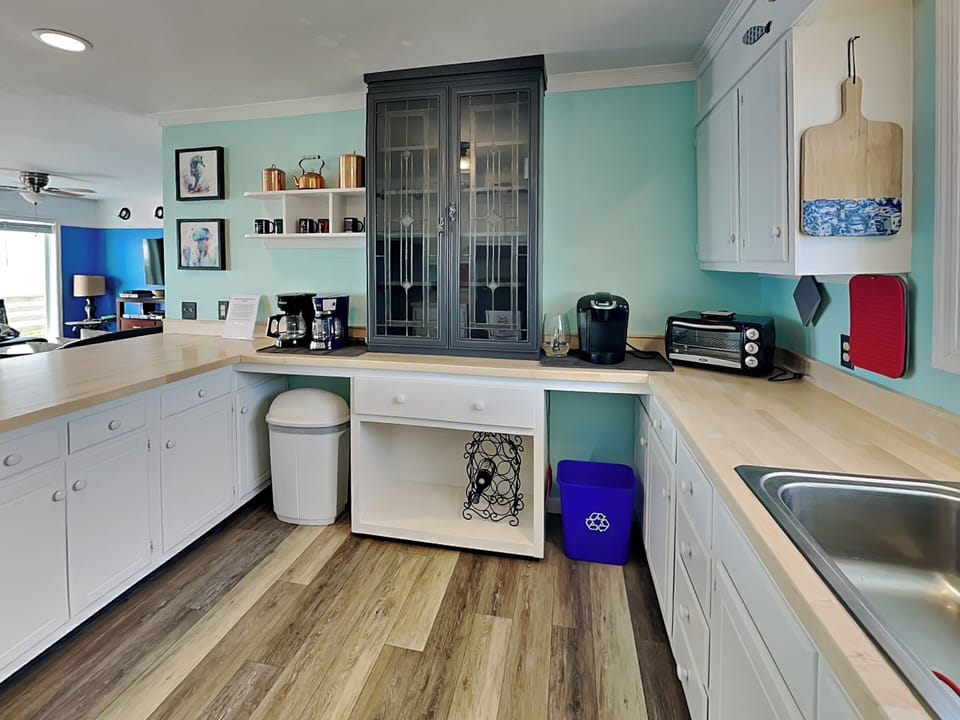 Full Size Kitchen