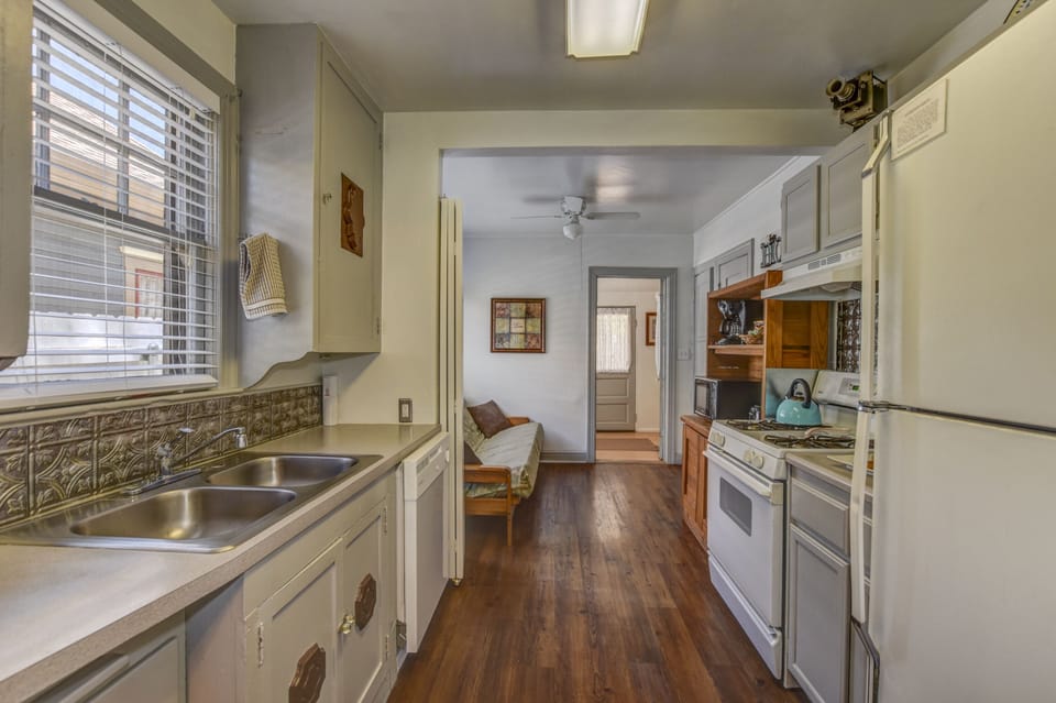 Fully equip kitchen
