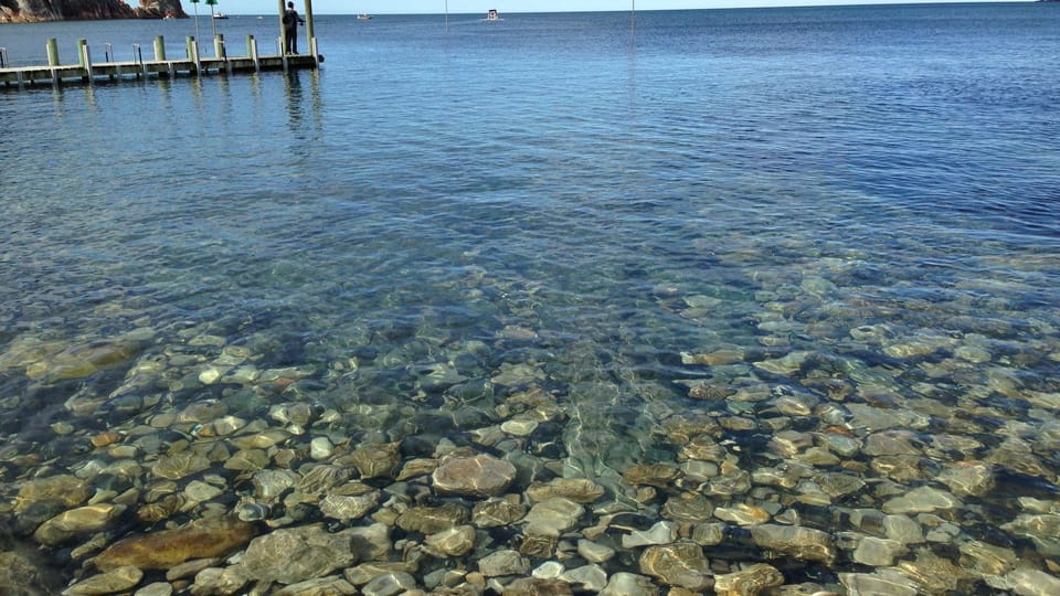 Crystal clear water for fishing off our local  pier, 200m from the house.