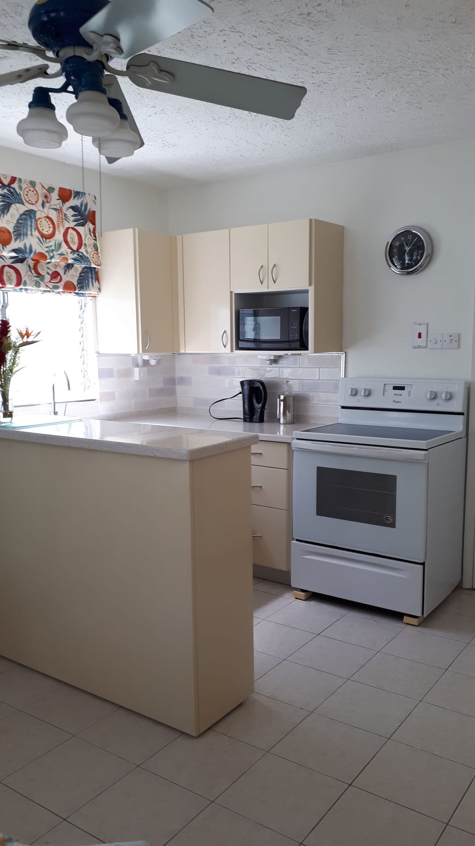 Fully equipped Kitchen recently refurbished with breakfast bar