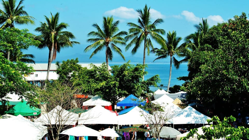 Sunday is market day in Port Douglas - just a 5 minute walk from the apartment. 