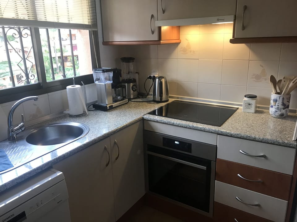The kitchen is very well equiped with a new induction oven and dish washer. 