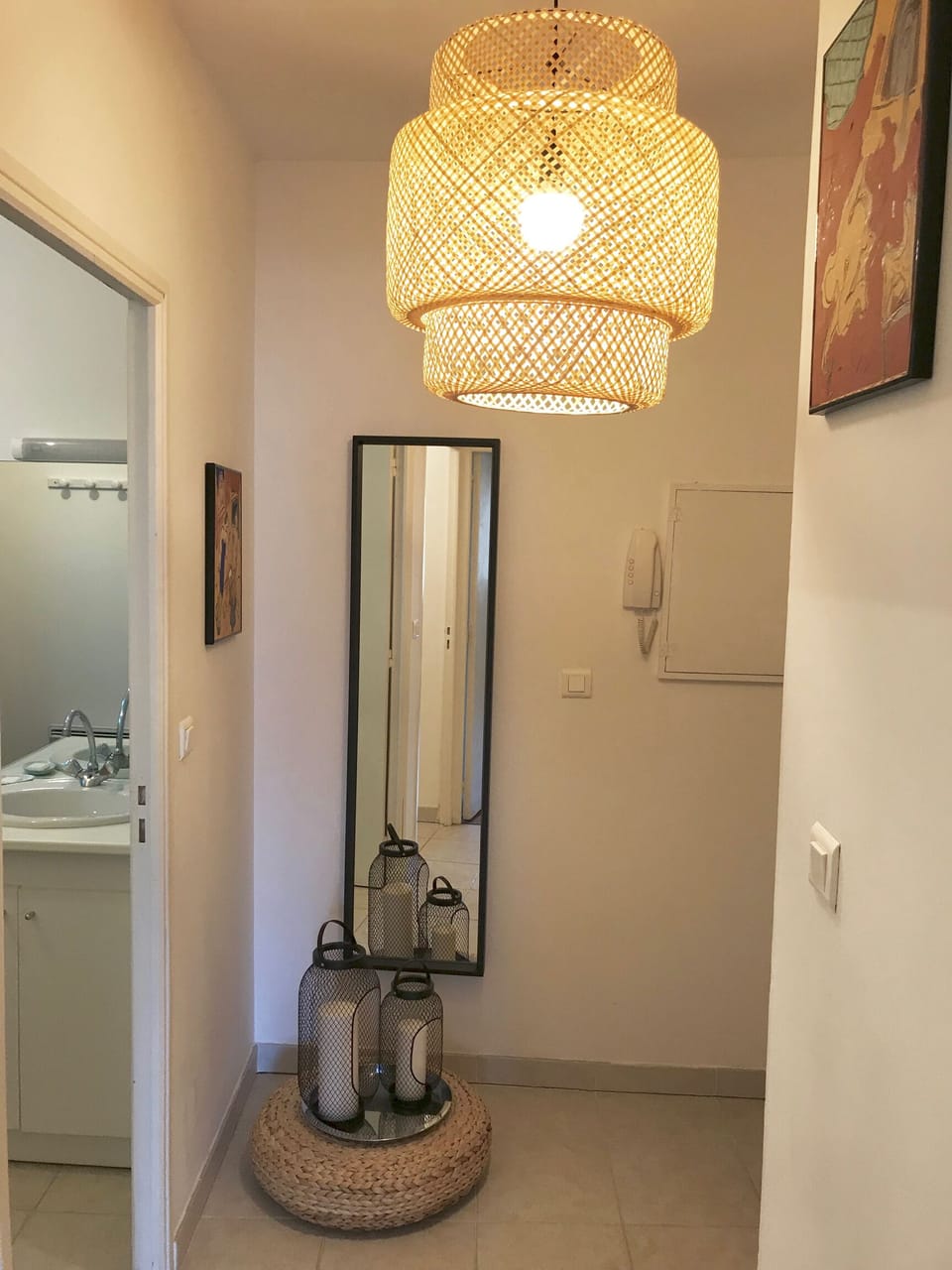 Entrance hall 
