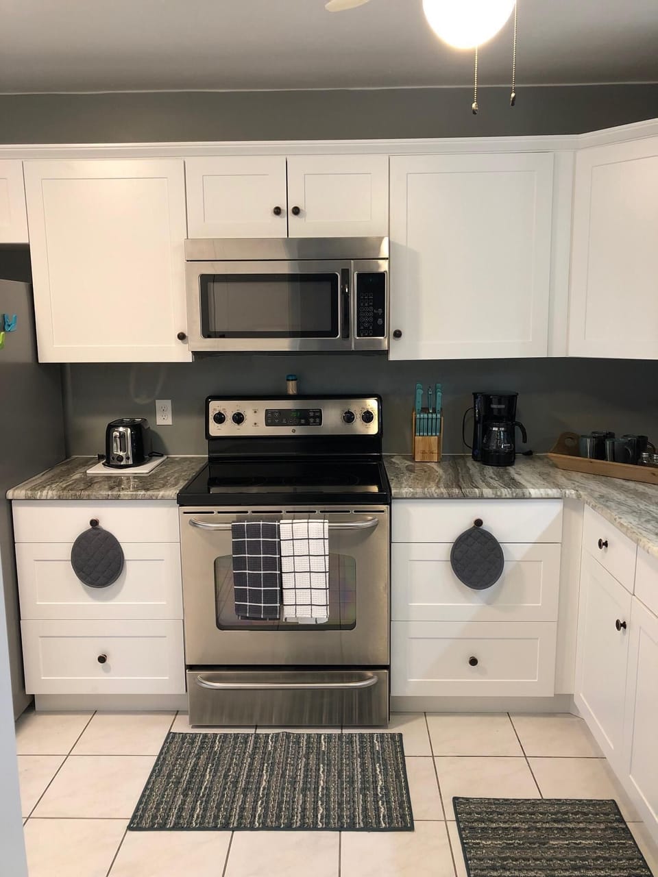 Sparkly Clean / Brand New Kitchen