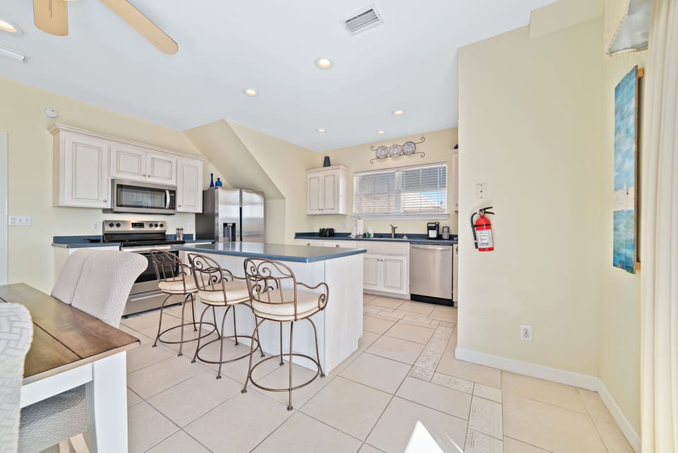 3 rd floor dining area