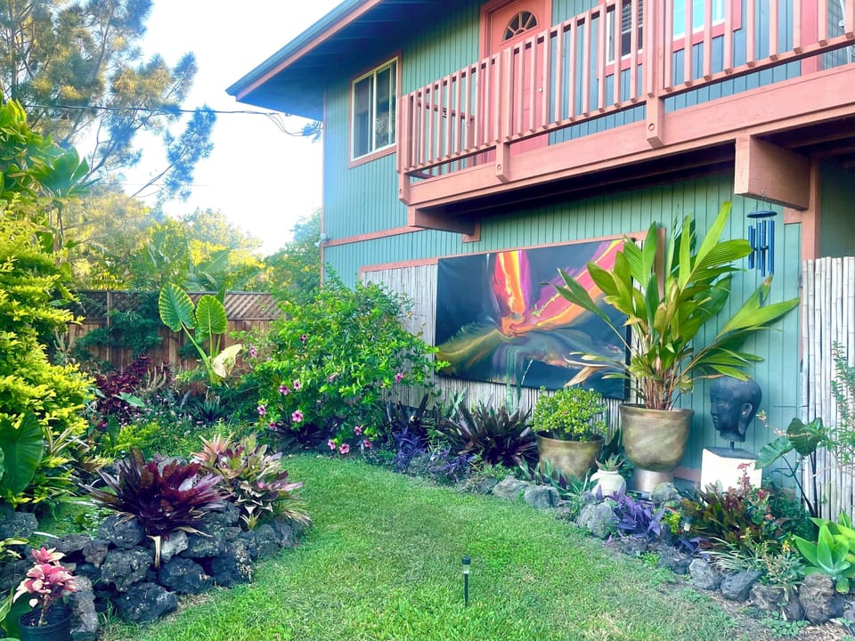 side entrance garden 