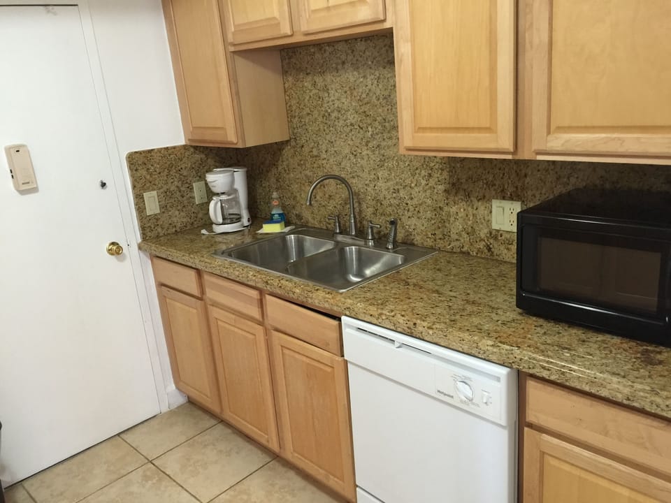 Complete equipped kitchen 