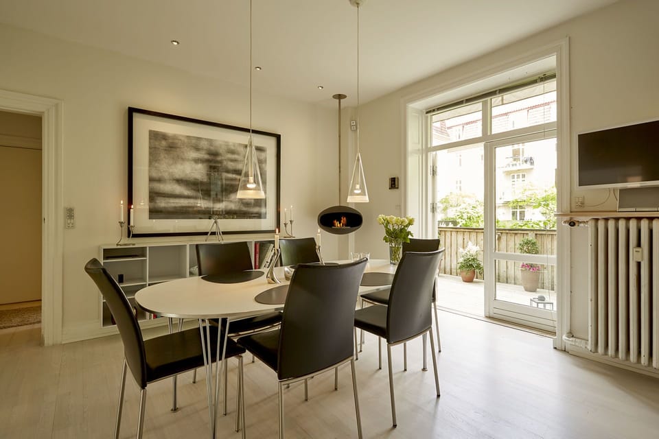 Dining Room, Kitchen