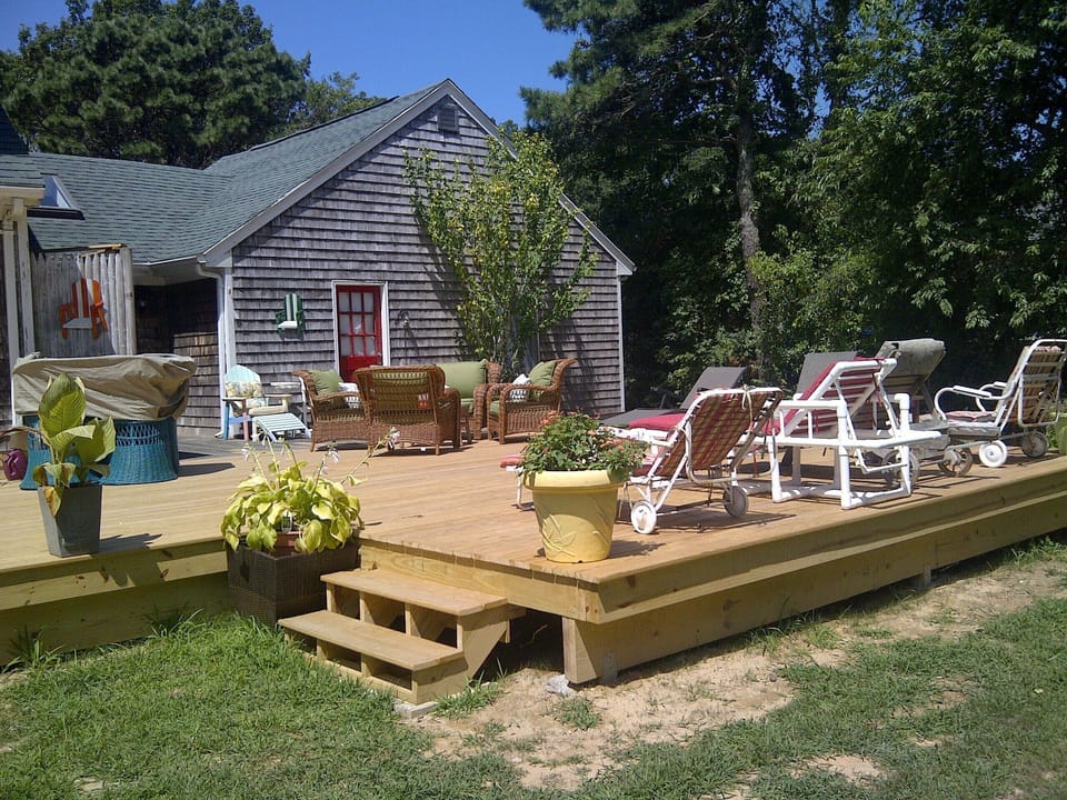 Spacious and sunny deck. Outdoor Shower. 