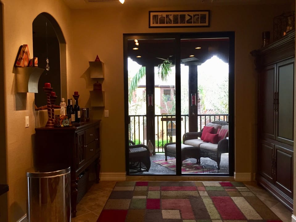 Kitchen Bar Area to Lanai
