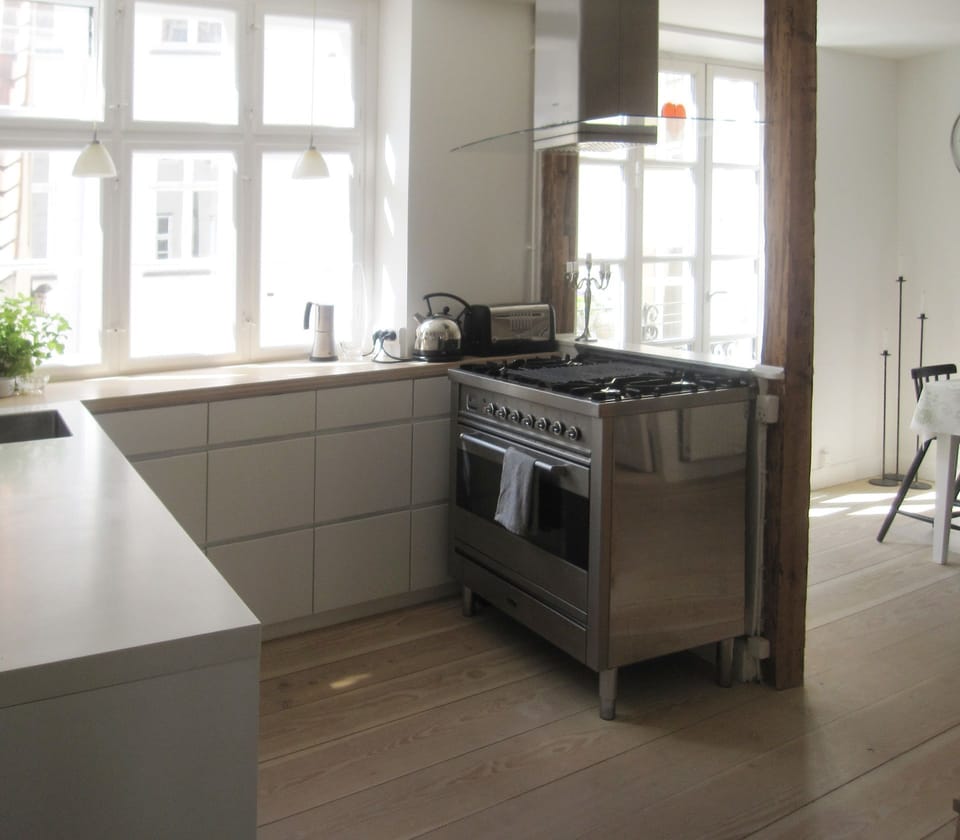Dining Room, Kitchen