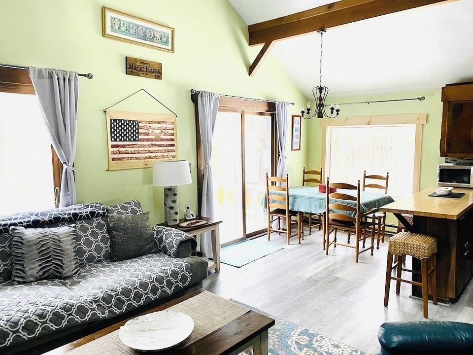 Open Floor Plan - Living & Dining Rm