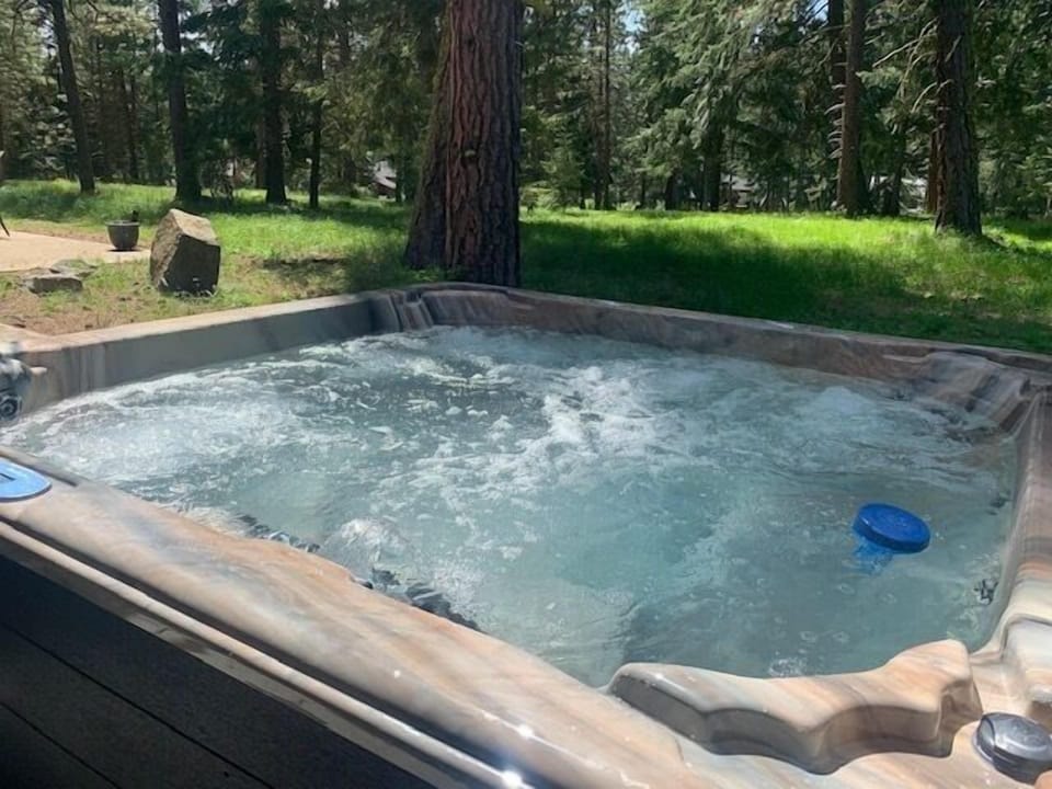 Mountainstar Lodge - Private Hot Tub installed May of 2021!