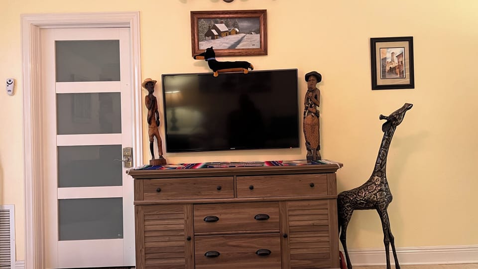 Common area living room 2