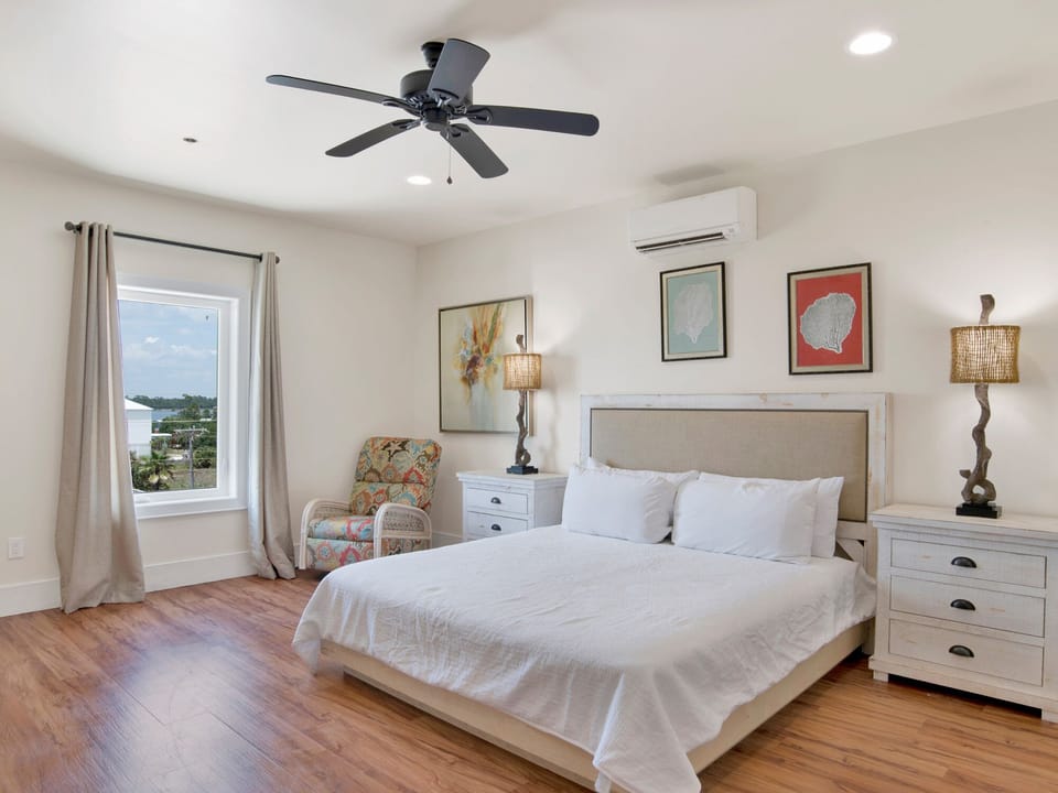 Caribe West A - Eighth Bedroom - King, Third Floor