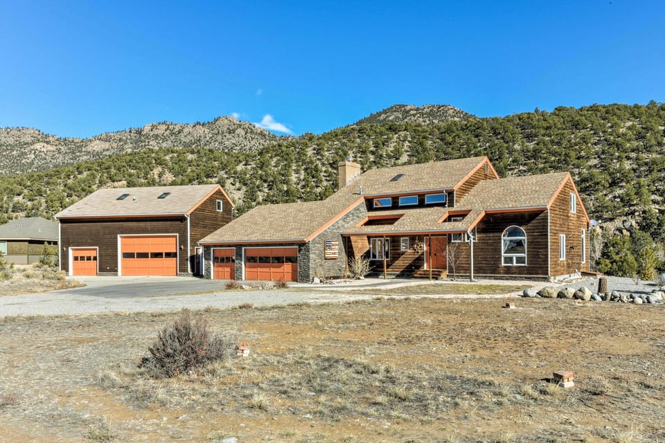 Buena Vista Vacation Rental | 4BR | 2.5BA | 2,743 Sq Ft | Stairs Required