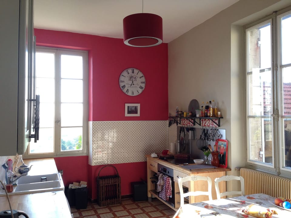 Well equipped kitchen, with amazing views, too!
