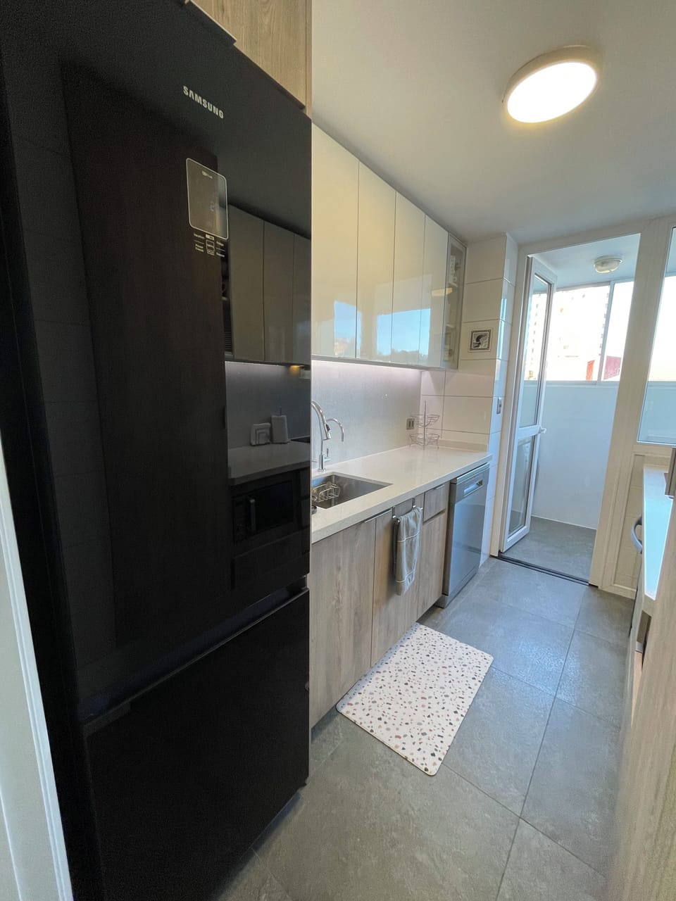 Larger Samsung refrigerator and lower freezer