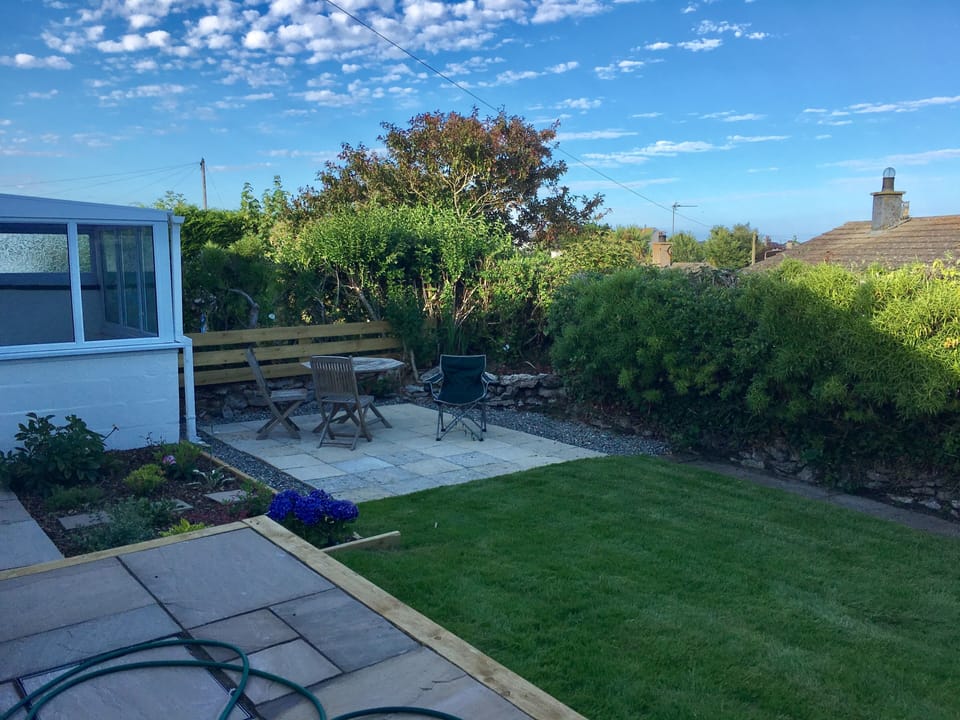 Enclosed garden