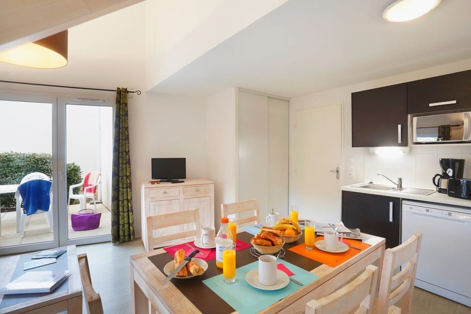 Welcome to our lovely house, a short bike ride from the beach!