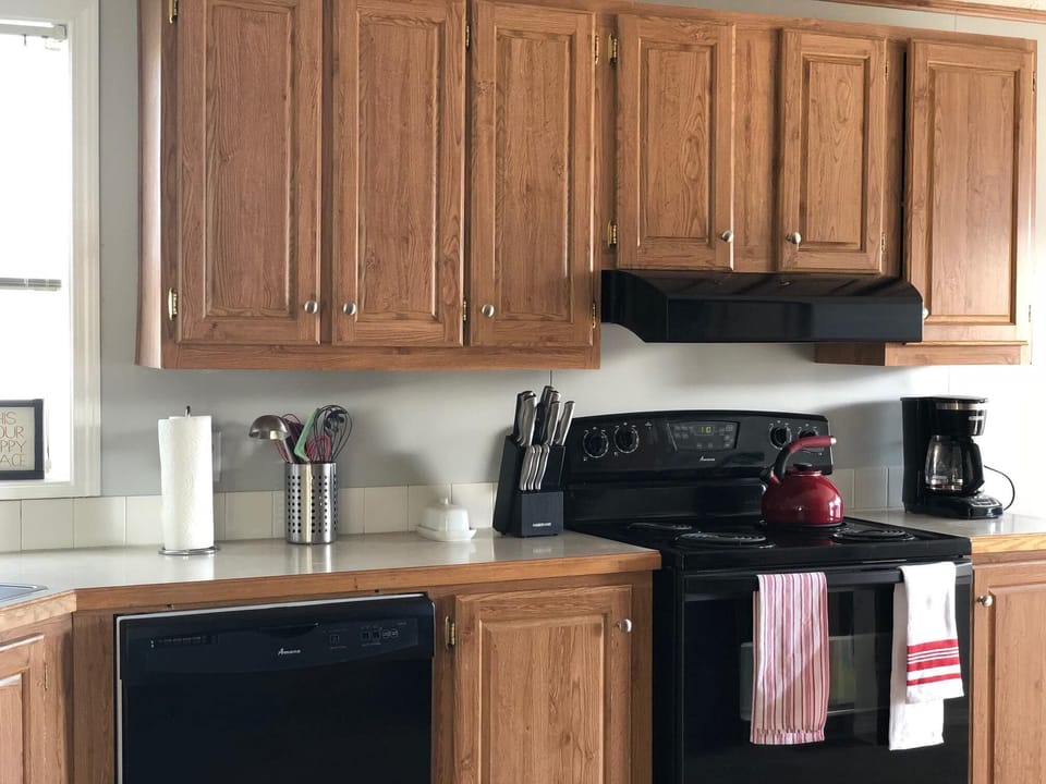 Complete kitchen