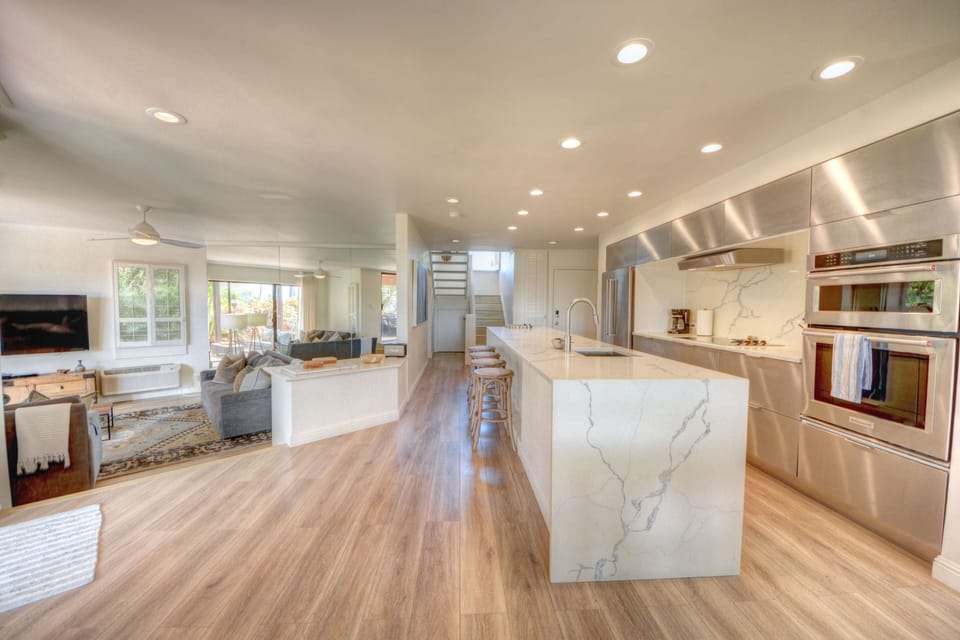 kitchen/family room