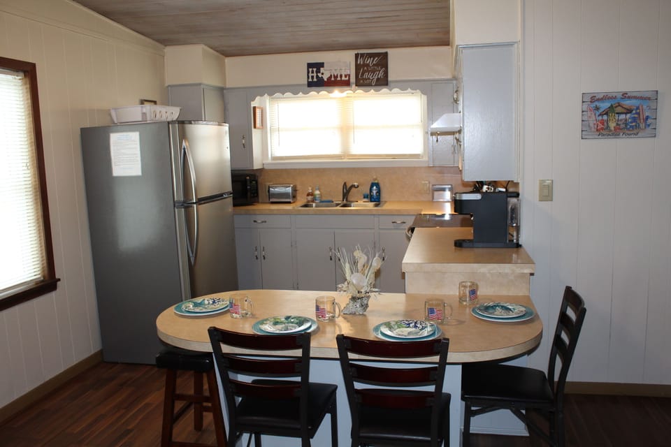 Room to cook and entertain at the same time!