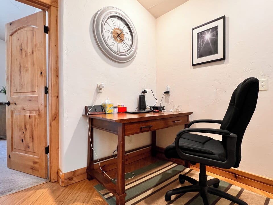 Office Den outside of Master BR
