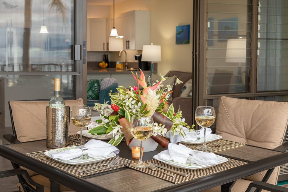 Milowai 410 Lanai Dining