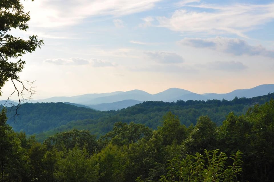 Mountains views on walk from the Hoot Owl.