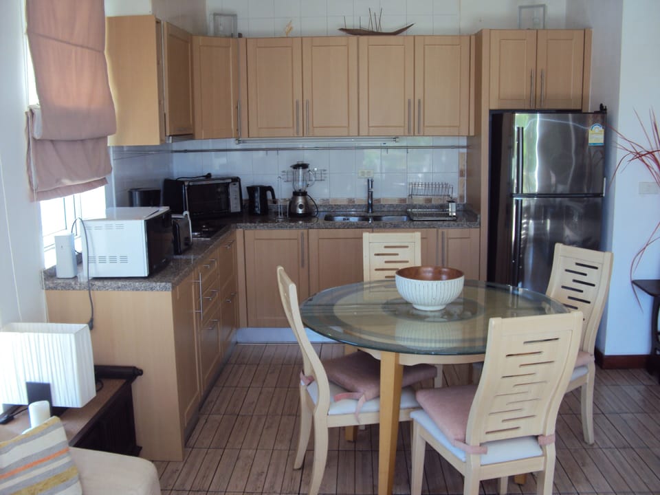 Dining/ Kitchen Areas