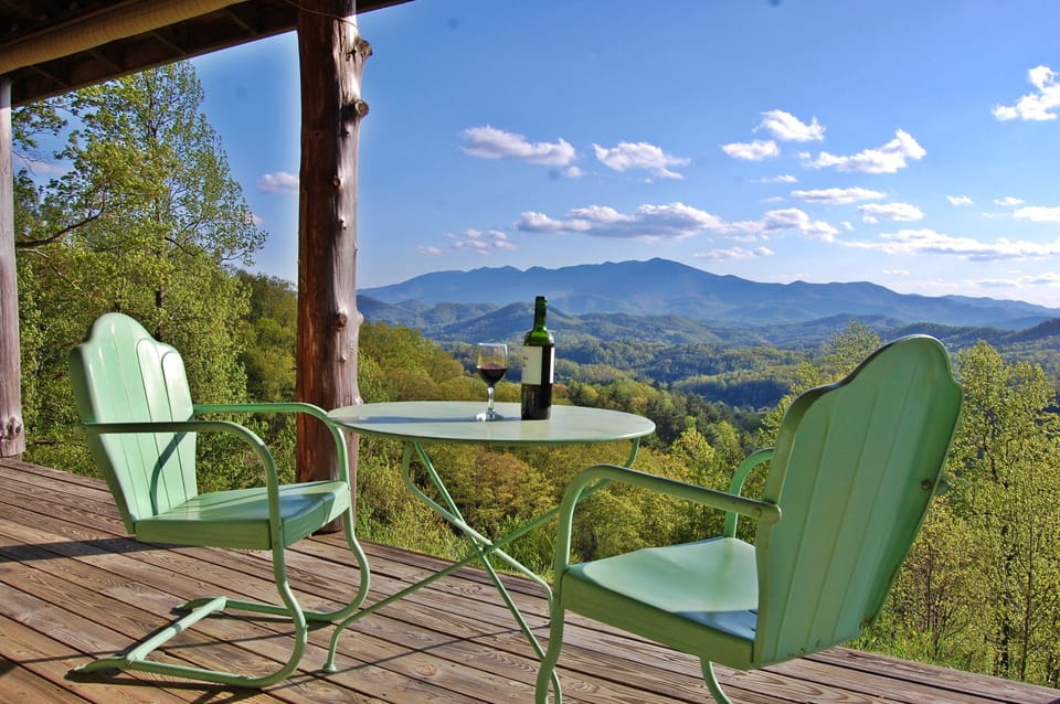 Have a glass of wine or cup of coffee on the porch and enjoy the VIEWS