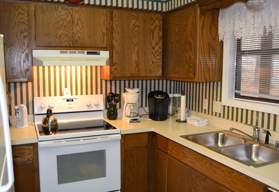 79MandDr-Kitchen (2)