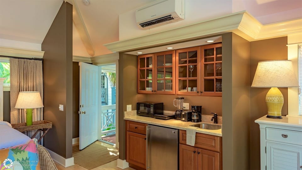The kitchenettes are perfect for storing drinks and snacks or for heating up leftovers...