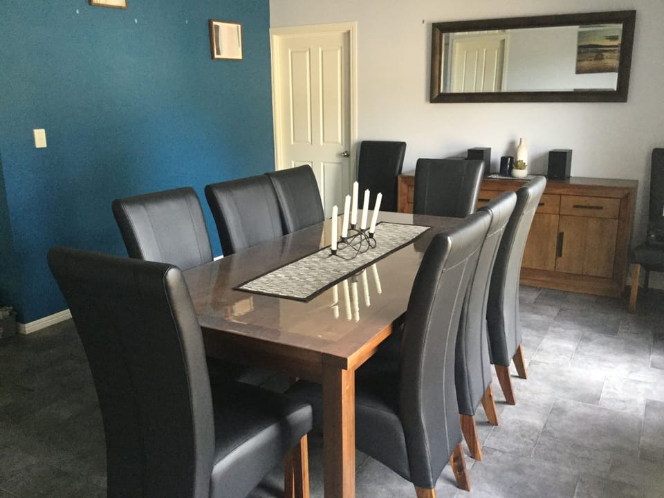 Dinning room with seating for 10 
