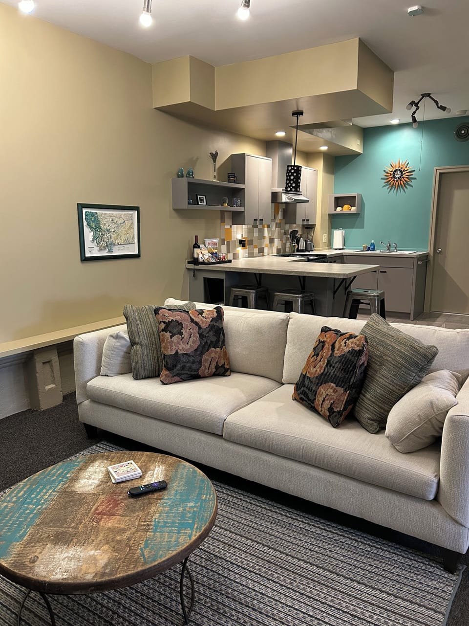 Living area & kitchen.