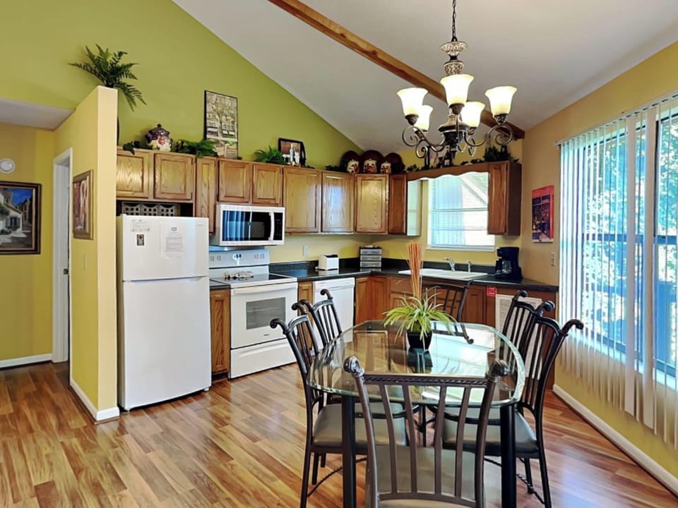 Kitchen and Dining Seating